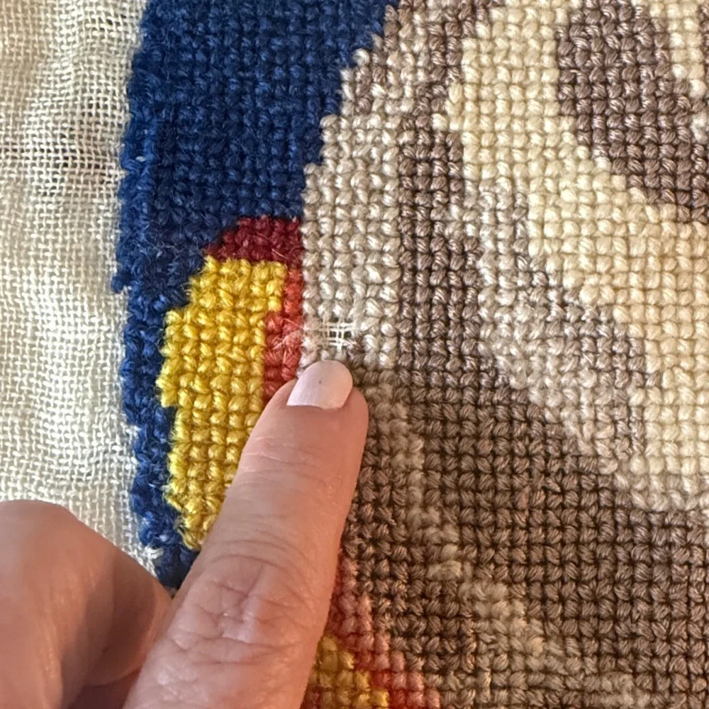 Vintage Needlepoint Cat Picture not framed - Picture 5 of 6